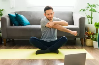 Aufbau einer Cardio-Routine für zu Hause ohne Geräte